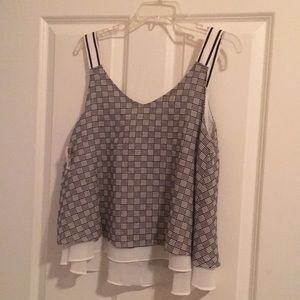 NWT short flowy tank top, navy blue and white