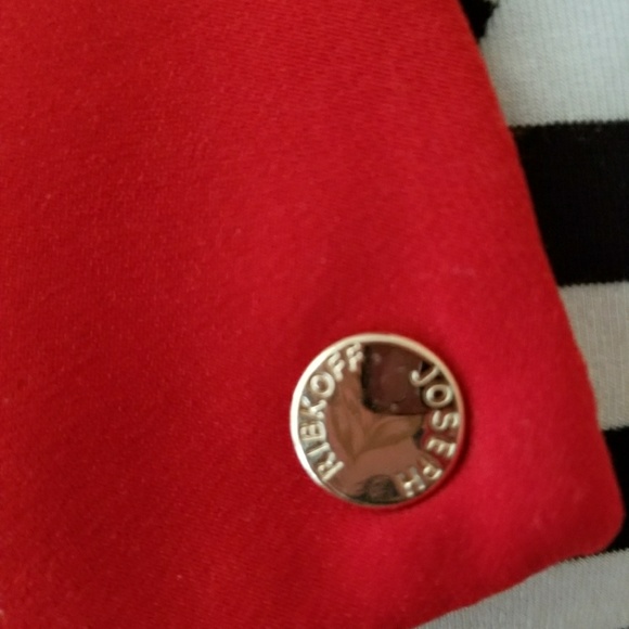 Fitted short blazer - Picture 7 of 8