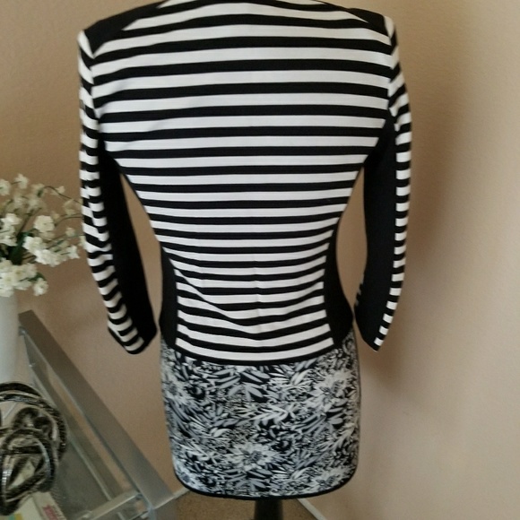 Fitted short blazer - Picture 3 of 8