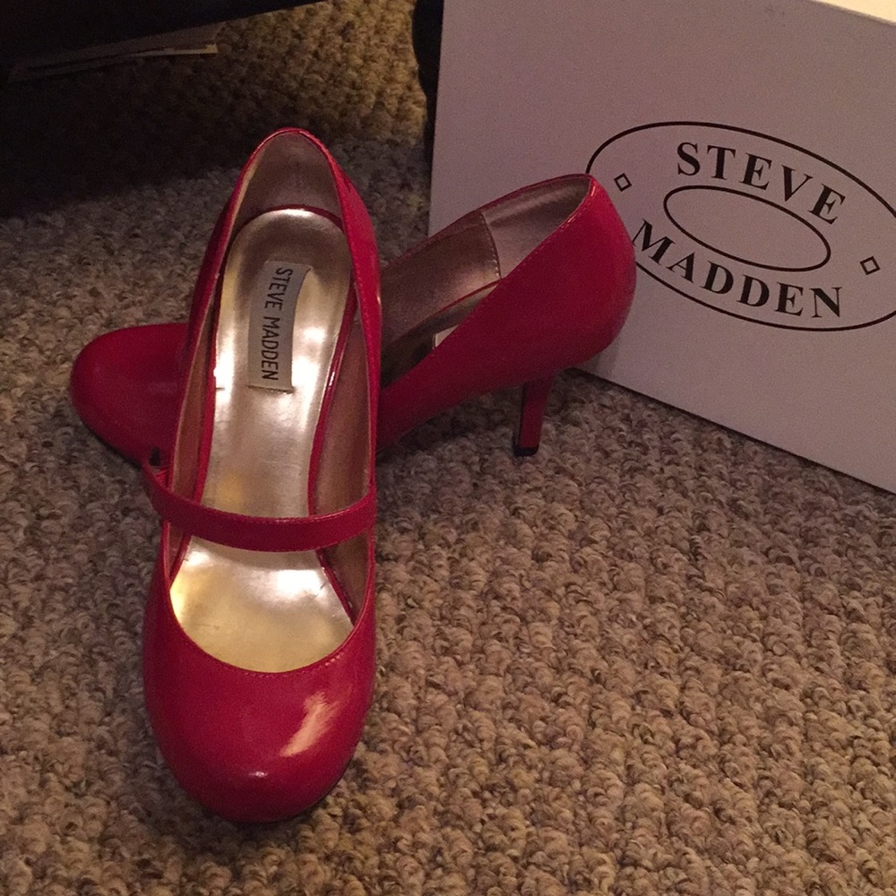 Steve Madden Loucee Red Patent