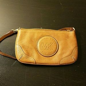 Michael kors wristlet
