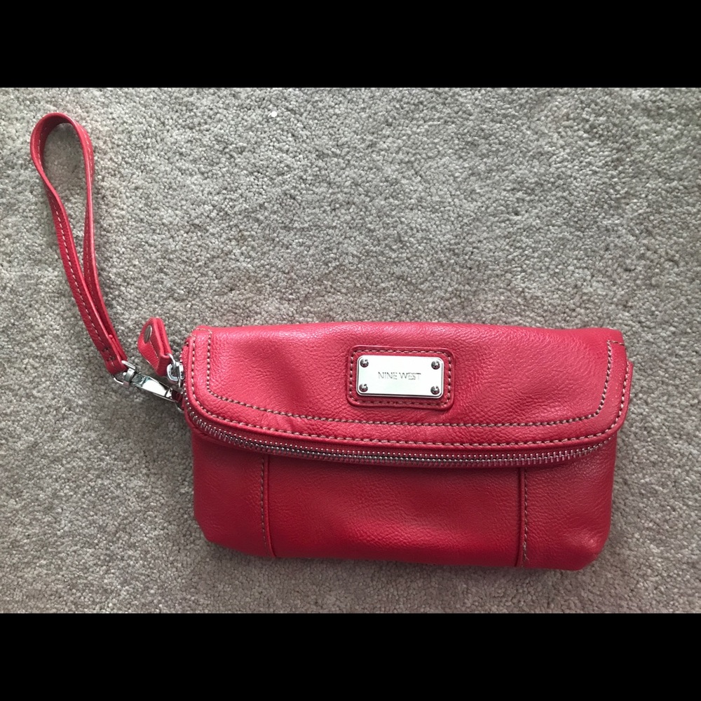 Nine West wristlet