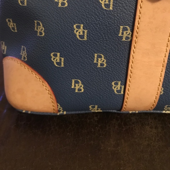 Designer Handbags - Picture 6 of 8