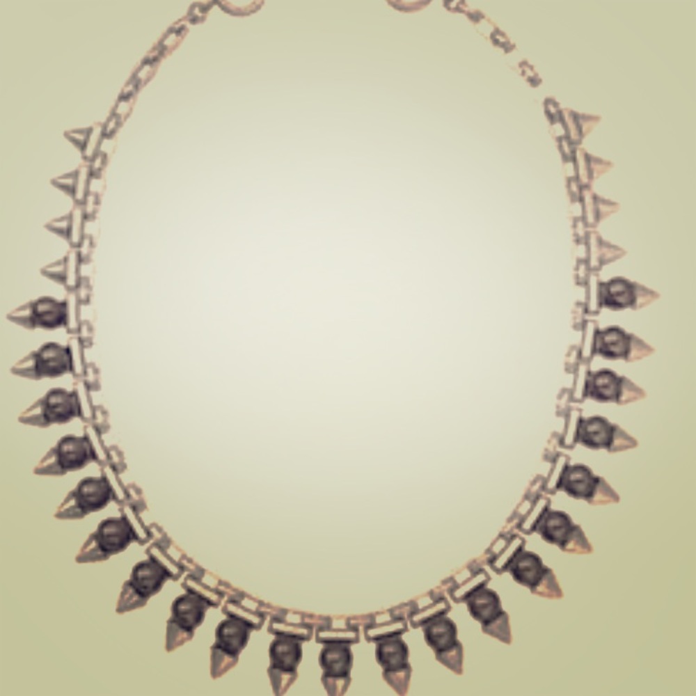 Stella and Dot Lynx Pearl Necklace