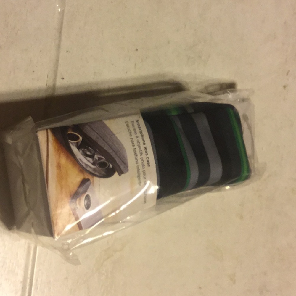 Smartphone lens case