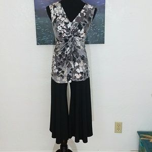 Black Flowy Capris Length Pants