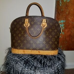 100% Authentic Louis Vuitton Alma PM