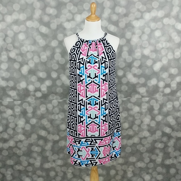 Crown & Ivy Dresses & Skirts - Crown and Ivy Geometric Dress