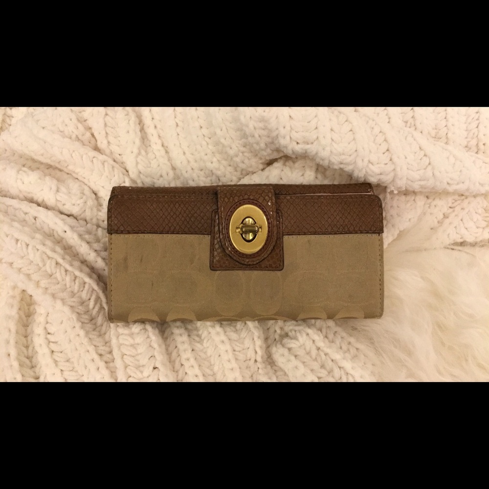 Coach Signature Wallet