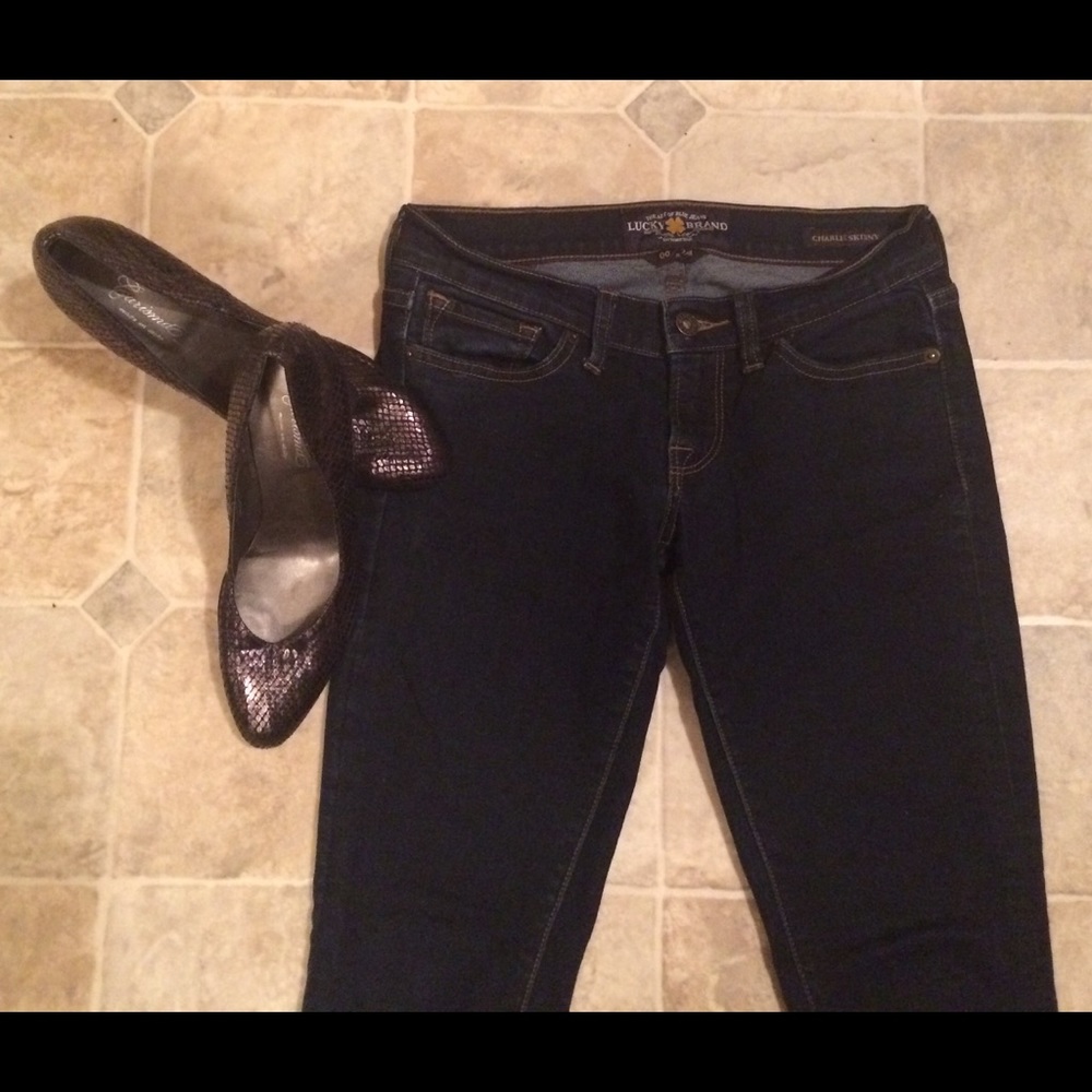 SOLD!!! ☘️LUCKY BRAND☘️Charlie Skinny Jeans