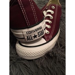 Burgundy converse