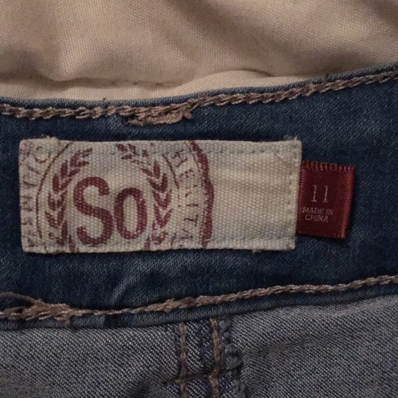 SO Denim Shorts excellent condition size 11 - Picture 2 of 4