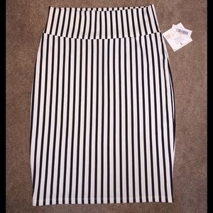 BNWT LuLaRoe Cassie Skirt size Large