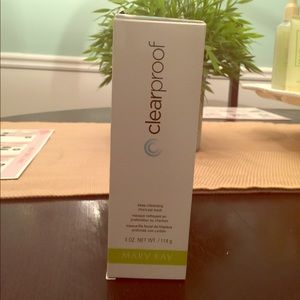 Mary Kay Clearproof Deep-Cleaning Charcoal Mask