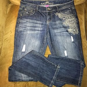 *SOLD* Almost Famous Skinny Jeans, Size 11
