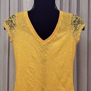 Rue21, Lacey Back Yellow Top, EUC