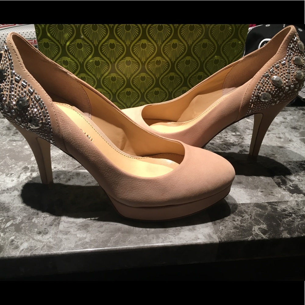 Nude Gianni Bini pumps- size 9