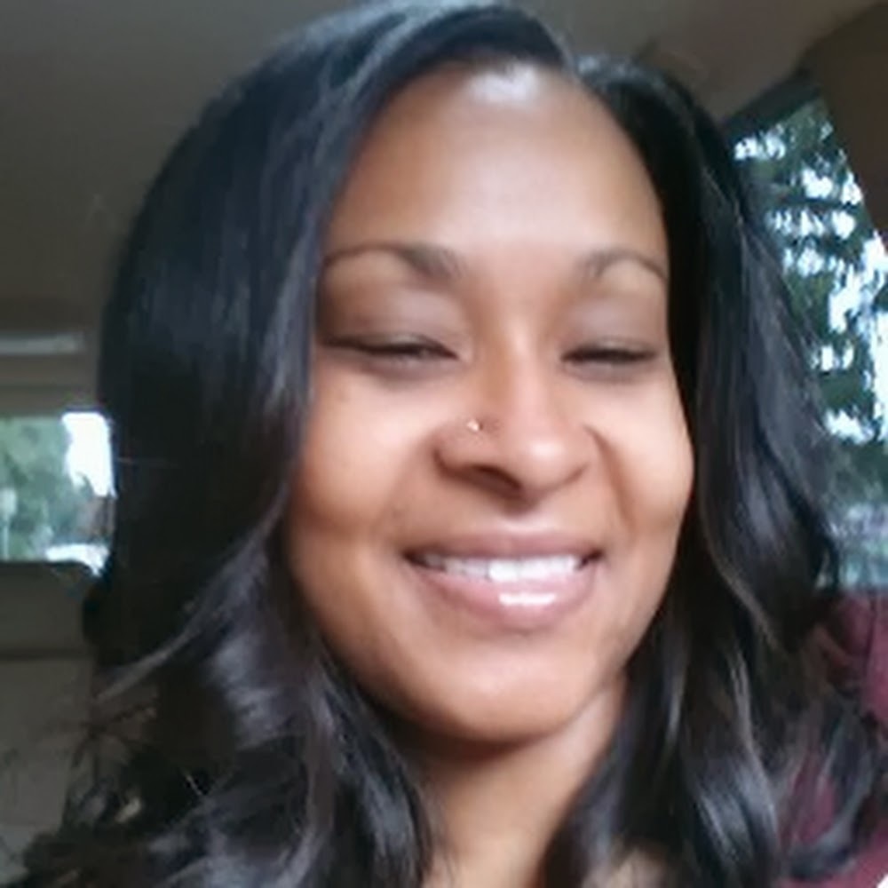 Meet your Posher, Nikole