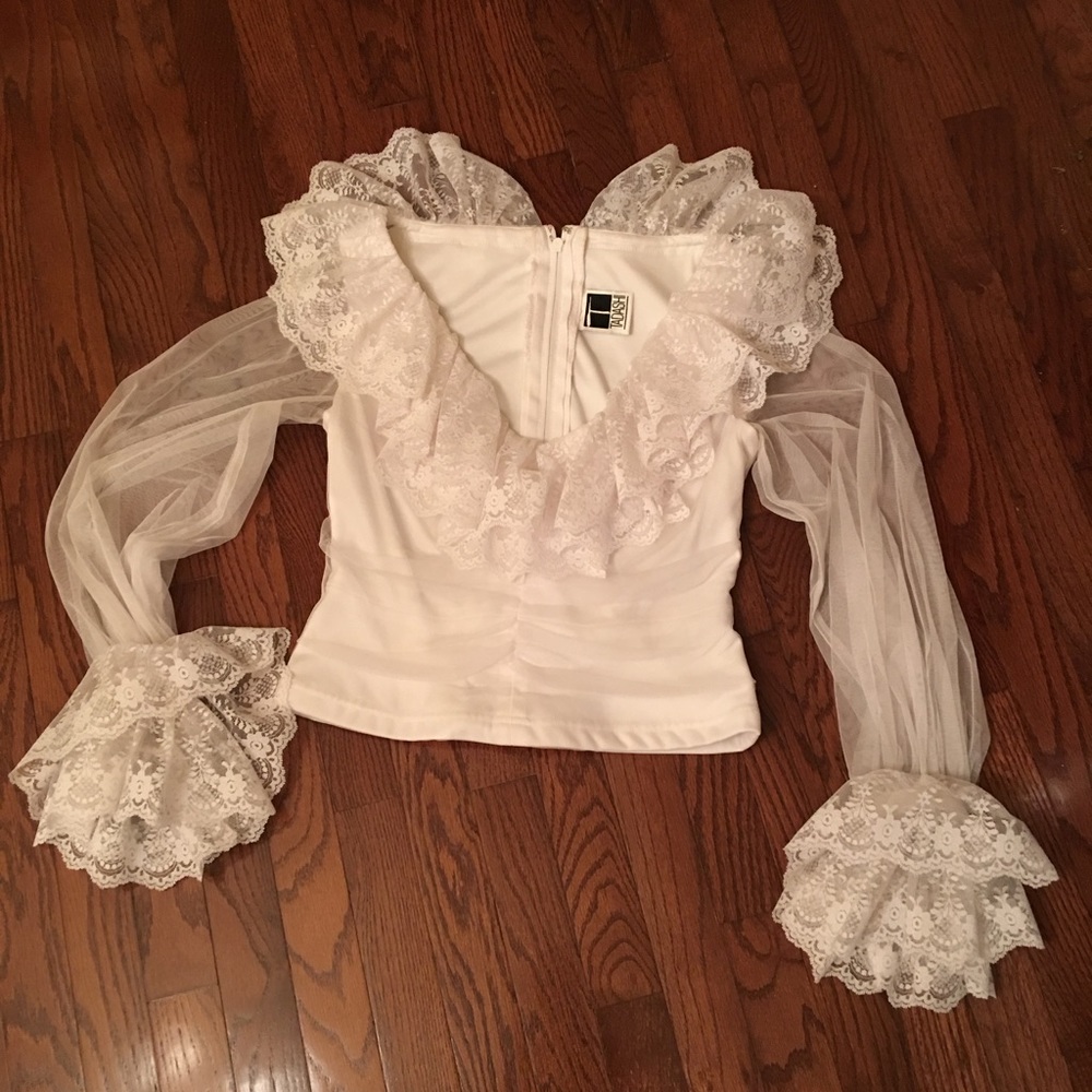 Beautiful Lace Romantic top.