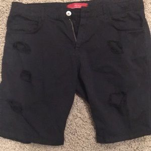 🛑ZARA RIPPED SHORTS DISTRESSED🛑