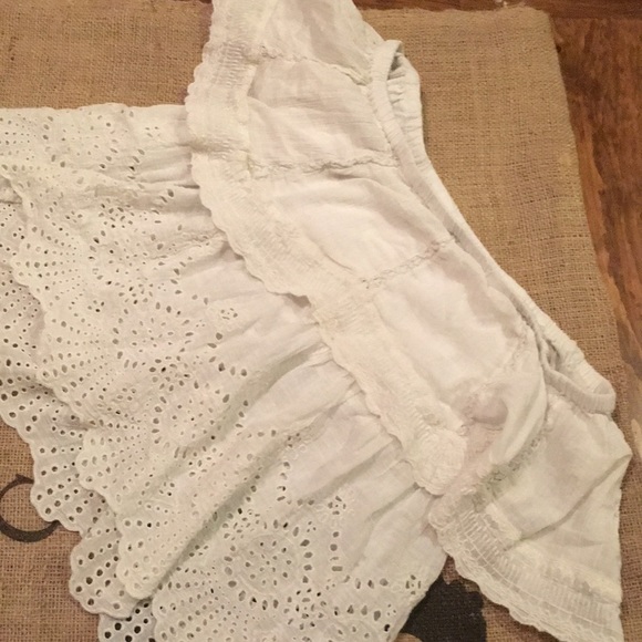 American Eagle Outfitters Tops - American eagle off shoulder top