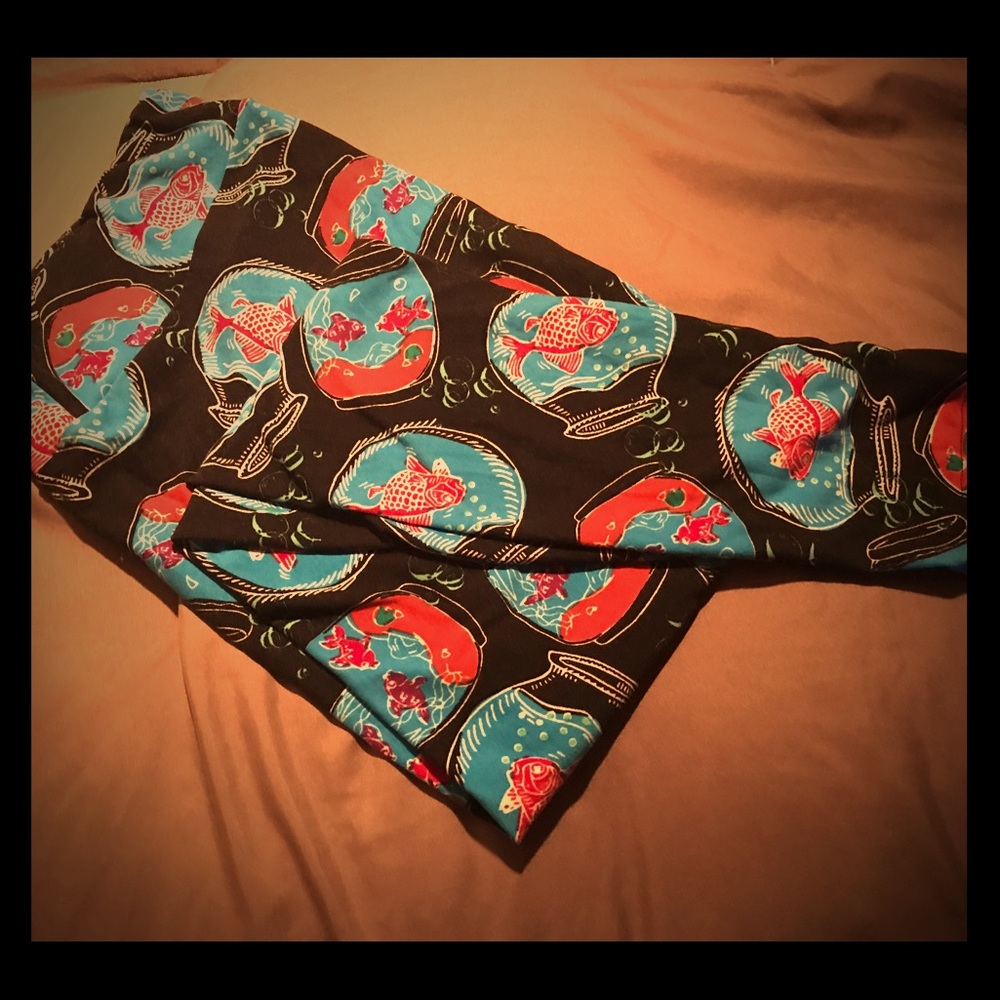 Fishbowl Lularoe Leggings