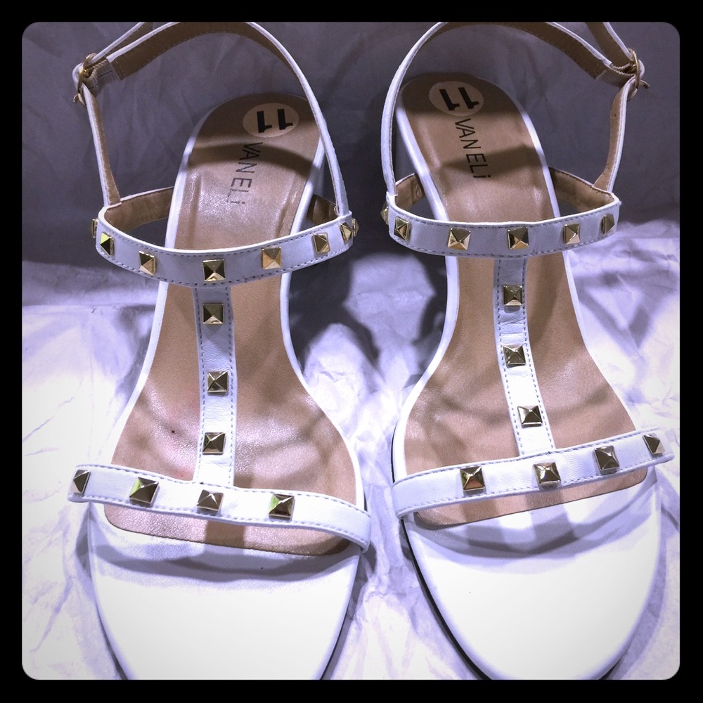 New Vaneli Belita white studded T-Strap block heel