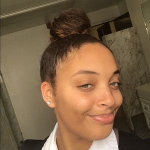 Meet your Posher, Milan