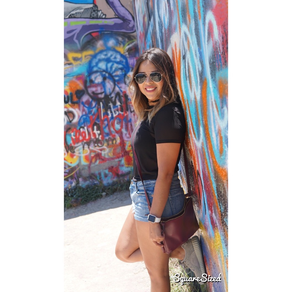 Meet your Posher, Yajaira