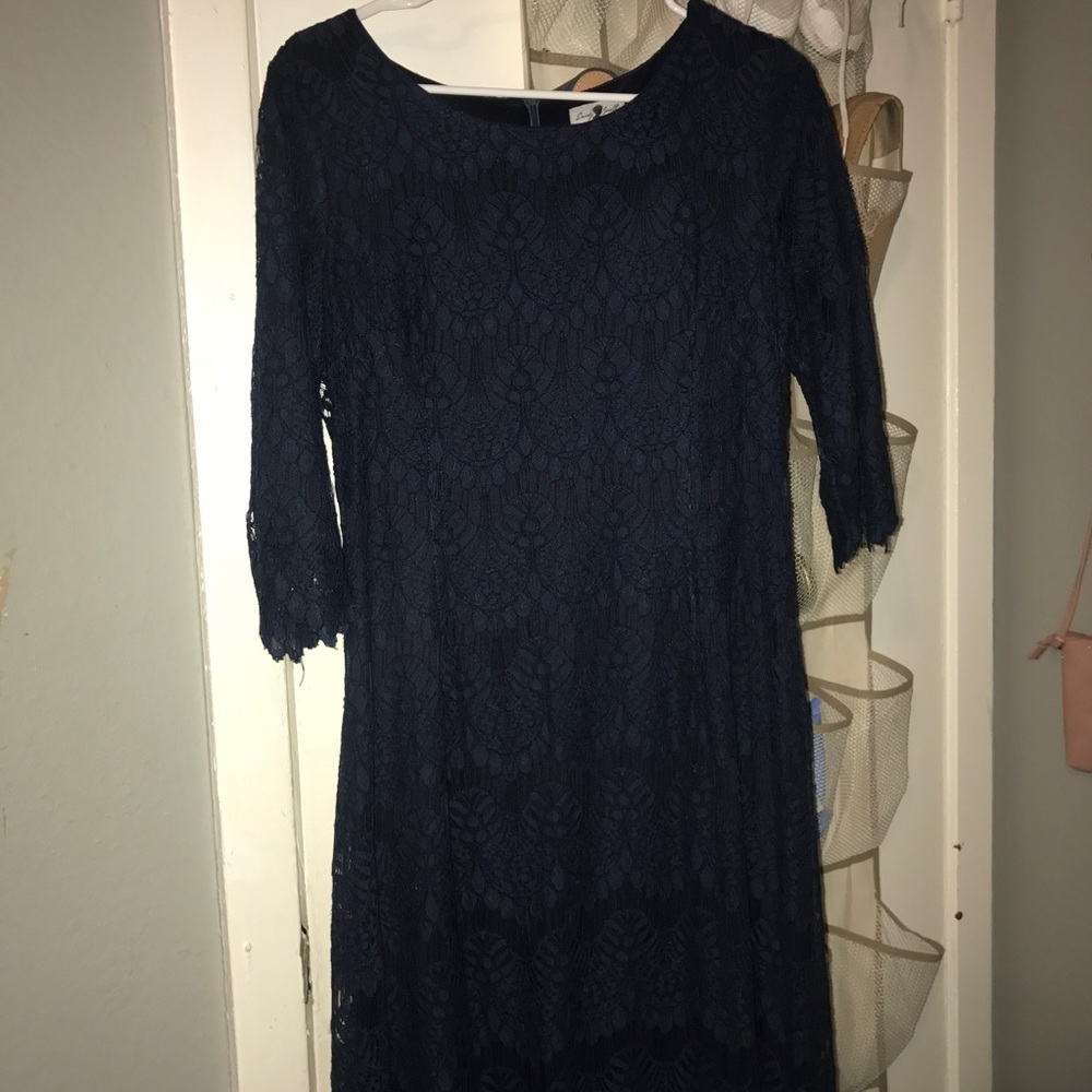 Dainty Jewell's dress