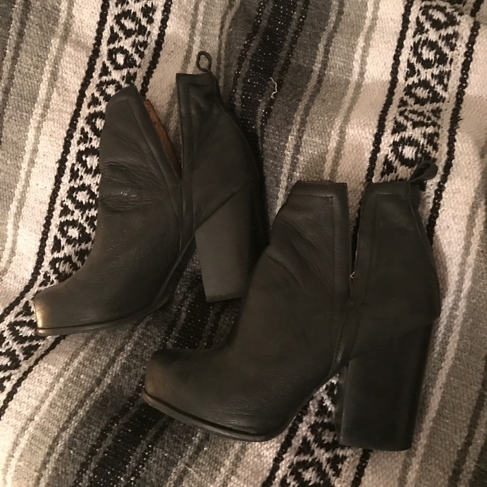 Jeffrey Campbell Booties Size 8