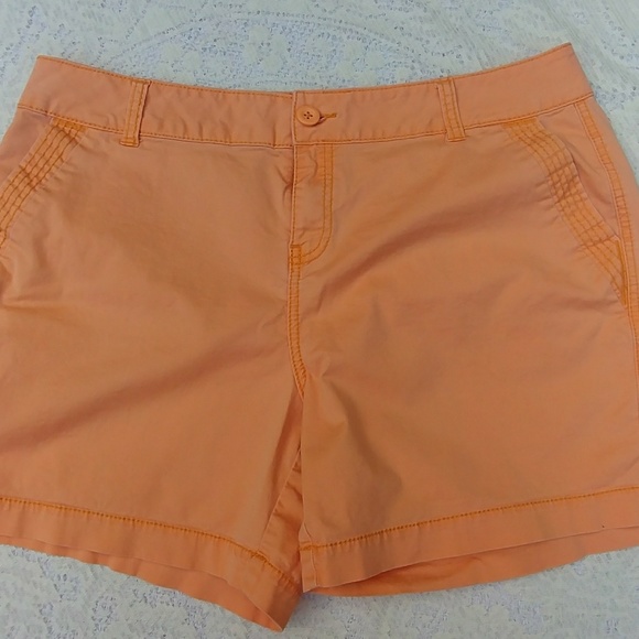 Plus size shorts - Picture 1 of 3