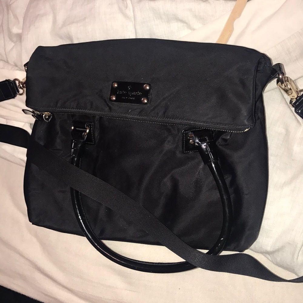 Super cute bag! Worth the buy!