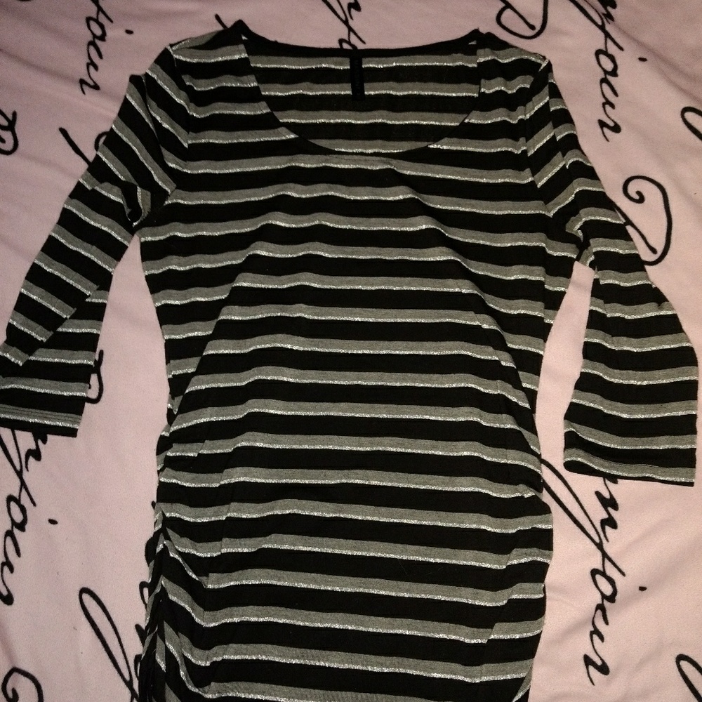 Gray and black tunic