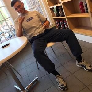 Meet your Posher, Justin