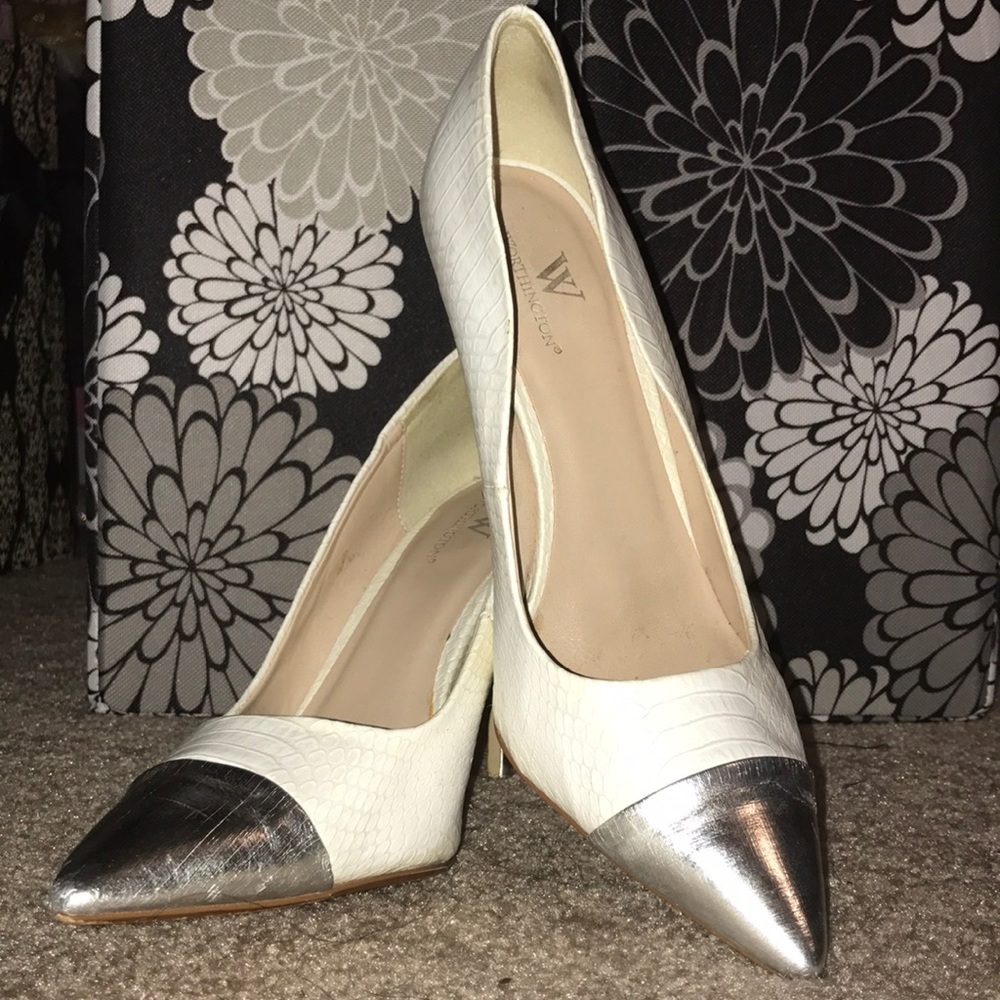 💐White and Silver Heels💐