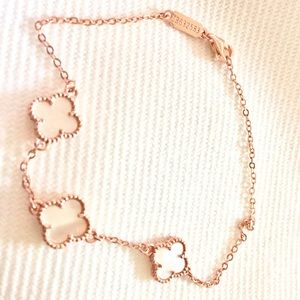 Van Cleef & Arpels Clover bracelet