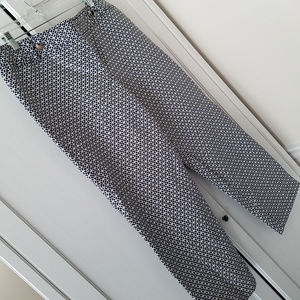 Ann Taylor navy blue and cream cropped pants