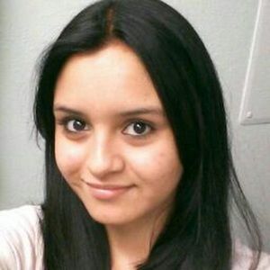 Meet your Posher, Debora