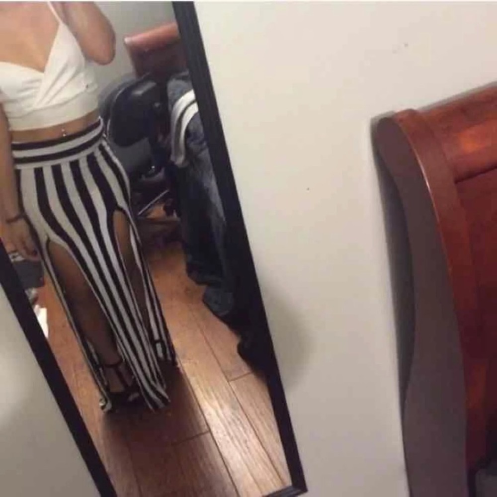 Double slit striped skirt