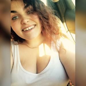 Meet your Posher, Chloe