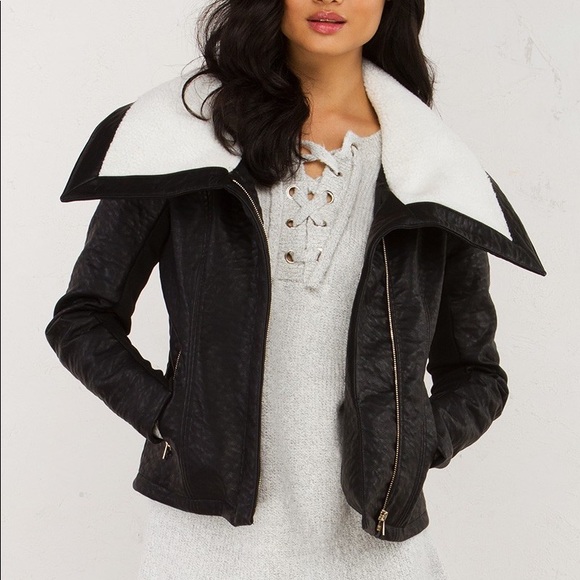 Shearling Leather Jacket🎉Sale🎉Last 1 🎉 - Picture 2 of 8