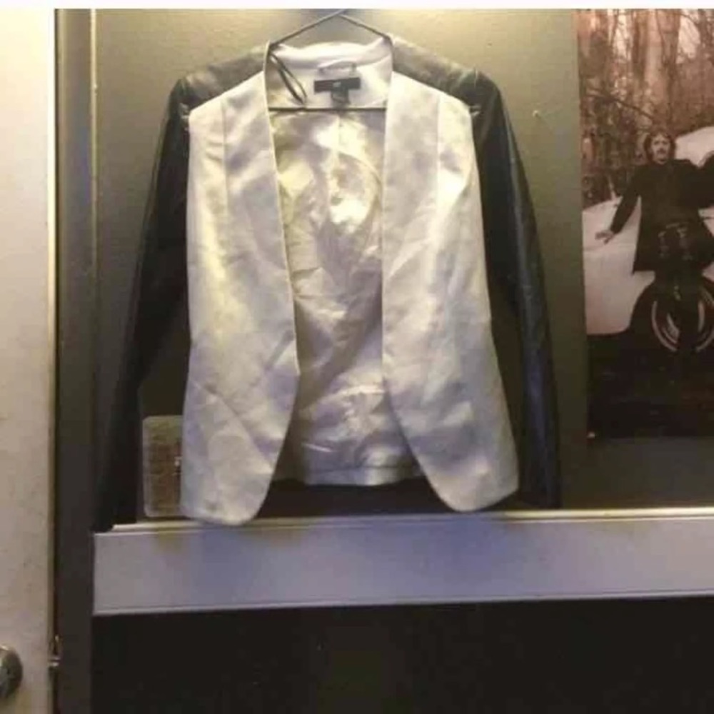 H and m black and white blazer