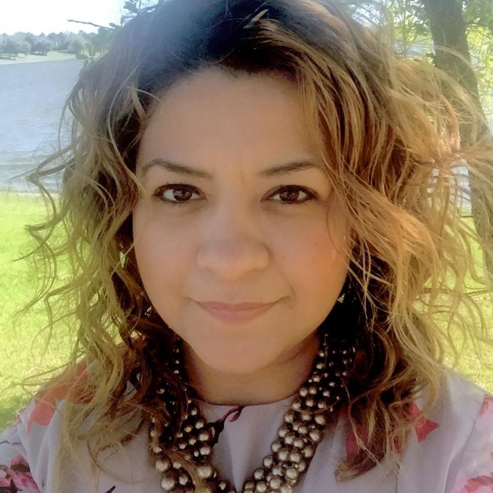 Meet your Posher, Monica