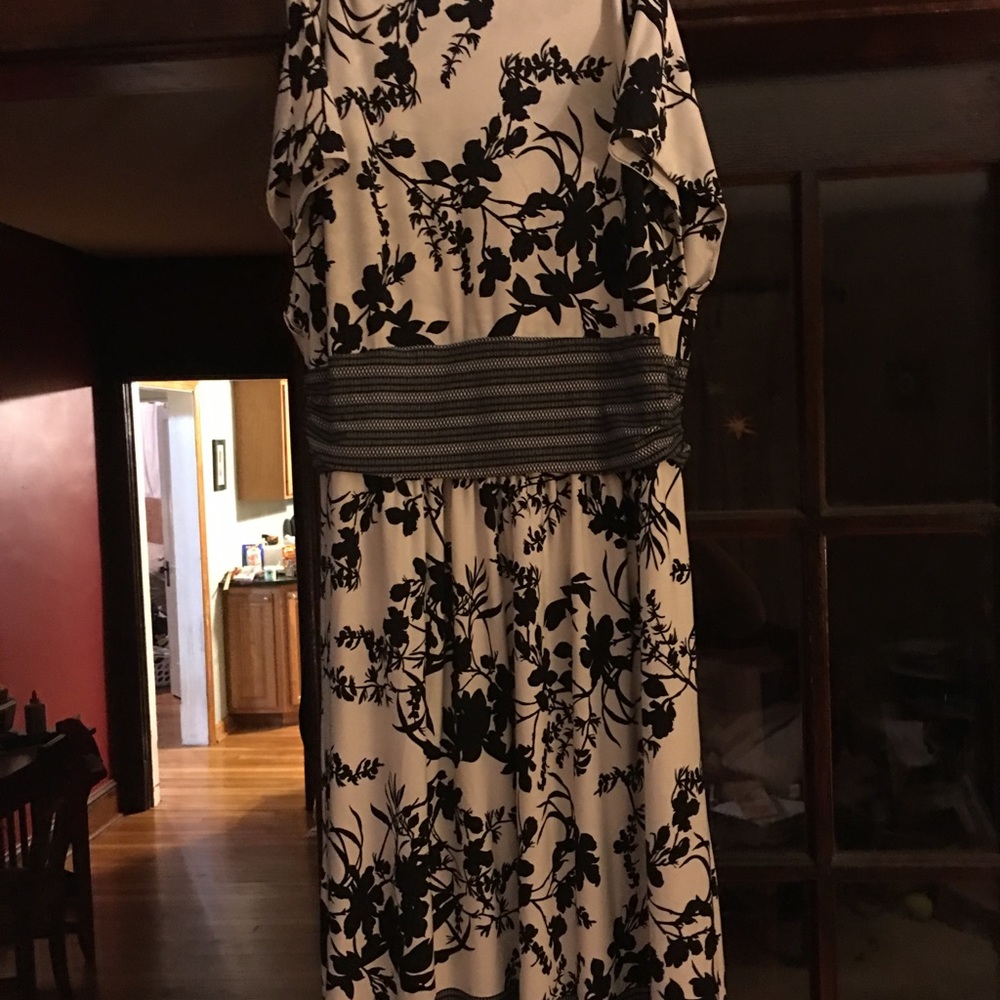 Adorable dress by Jones New York