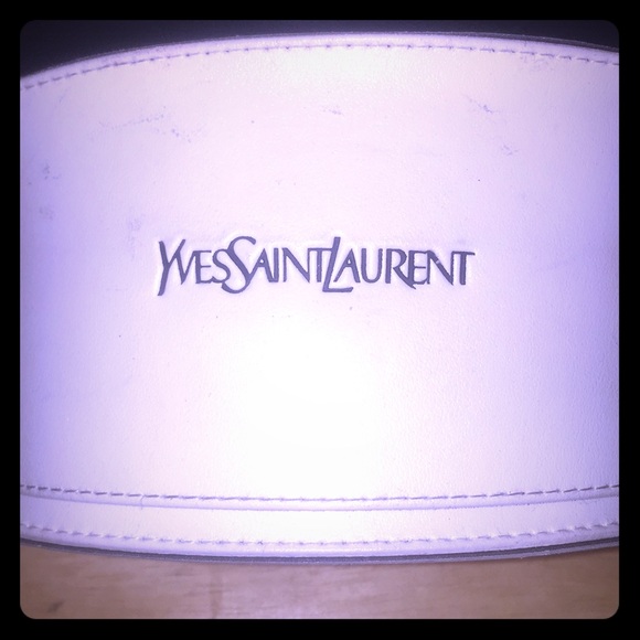 ? % Authentic YSL Sunnies Pre-Loved