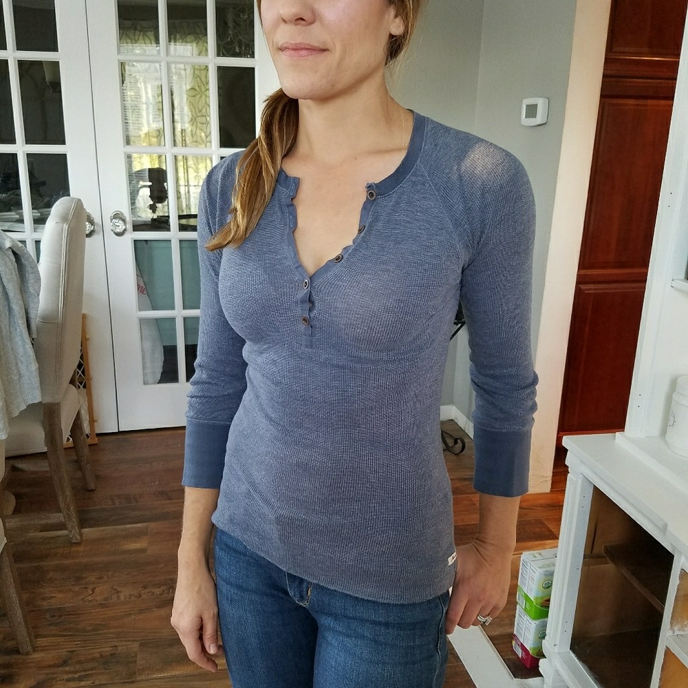 Abercrombie & Fitch Henley