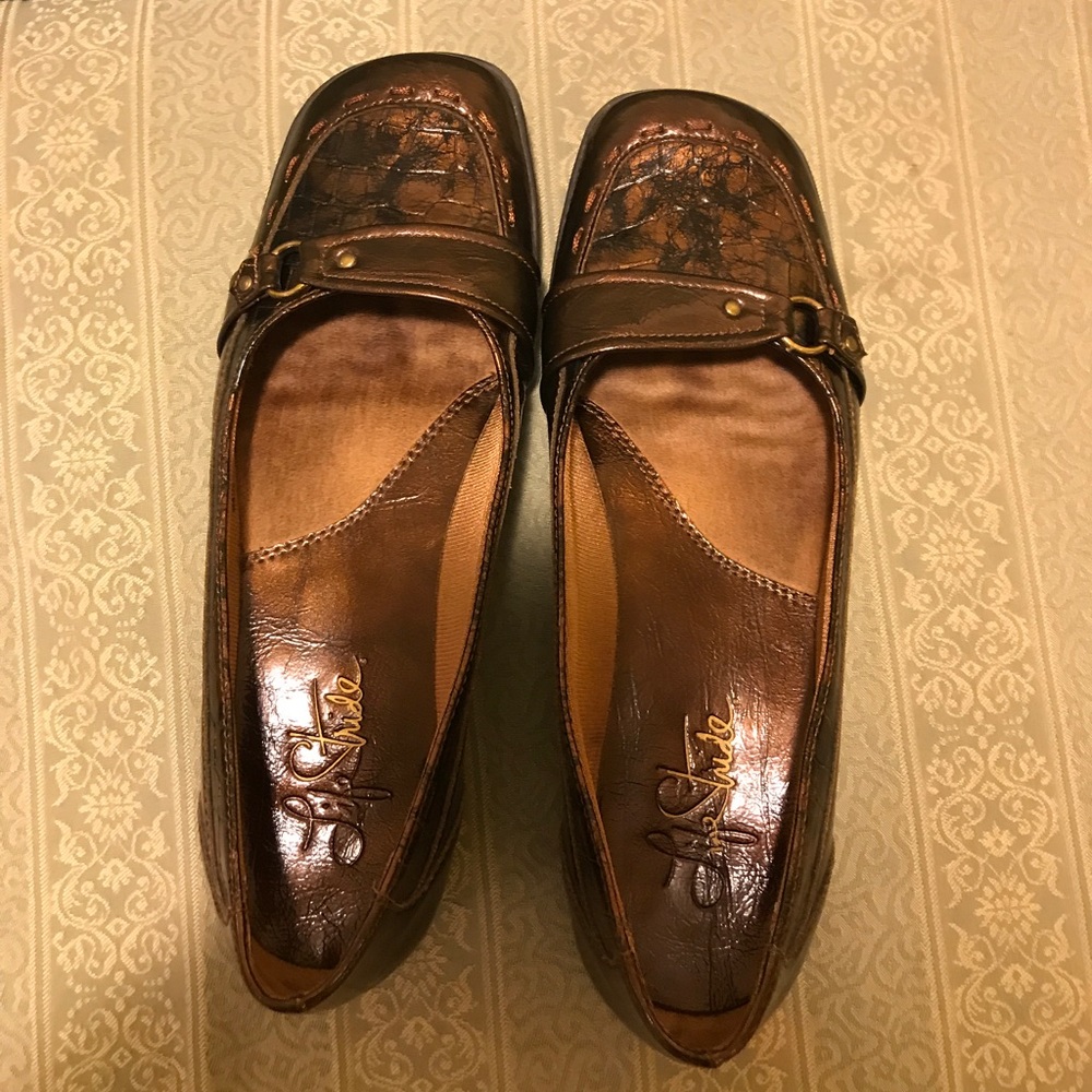 Bronze mary jane shoes