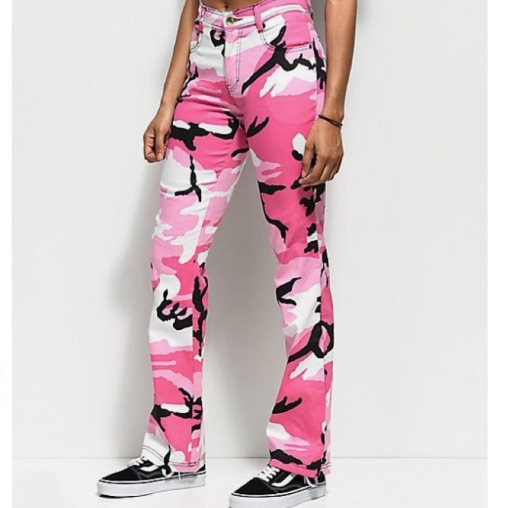 Pink Camo Stretch Flare Pant!💕✨ - Picture 2 of 4