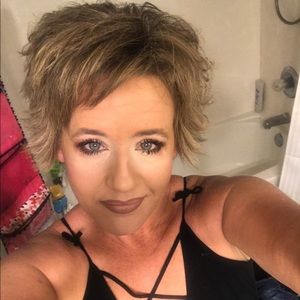 Meet your Posher, Dawn